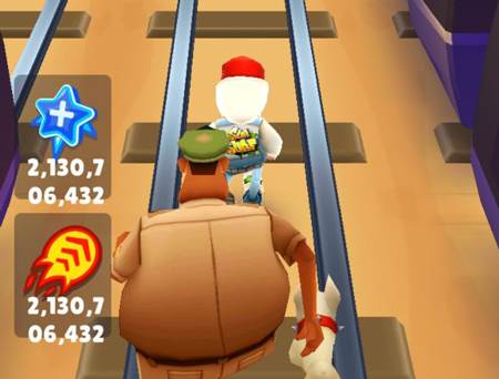 地铁跑酷有幻影滑板的版本游戏亮点