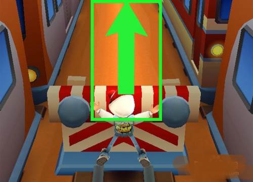 地铁跑酷畅玩版无限跳山洞怎么躲闪技巧4